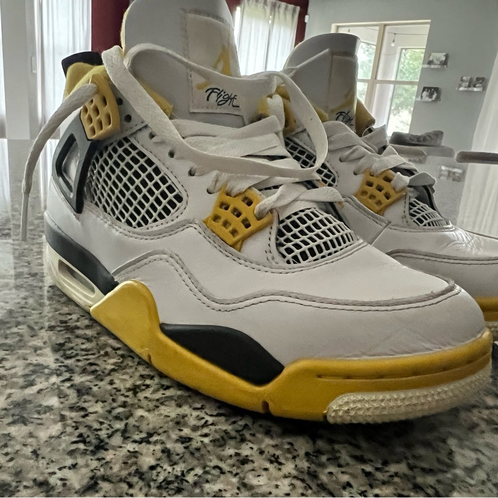 Jordan Men's White and Yellow Sneakers